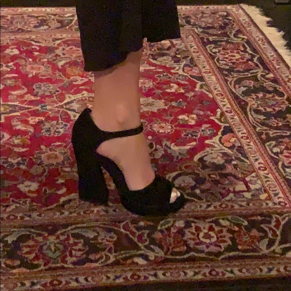 Alice and Olivia Black Seric Heels - Picture 9 of 9